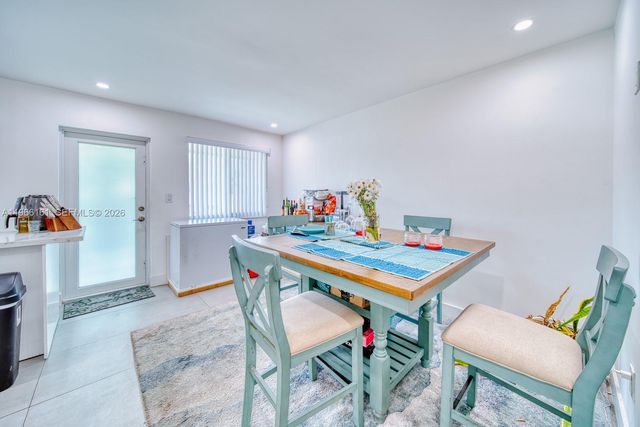 2841 SW 24th Ter, Miami, FL 33145