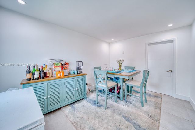 2841 SW 24th Ter, Miami, FL 33145