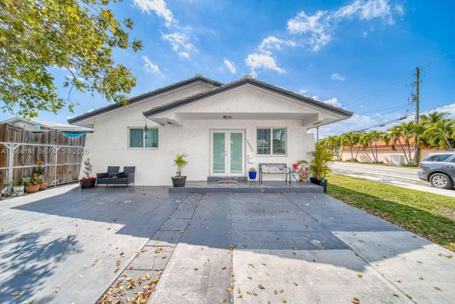 2841 SW 24th Ter, Miami, FL 33145