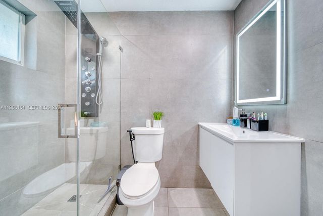 2841 SW 24th Ter, Miami, FL 33145