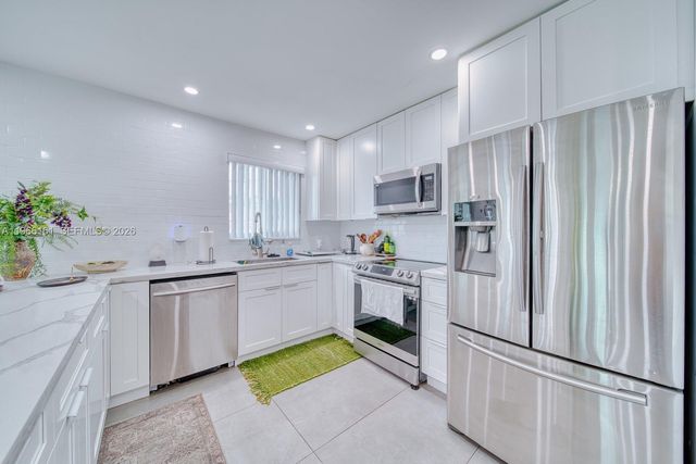 2841 SW 24th Ter, Miami, FL 33145