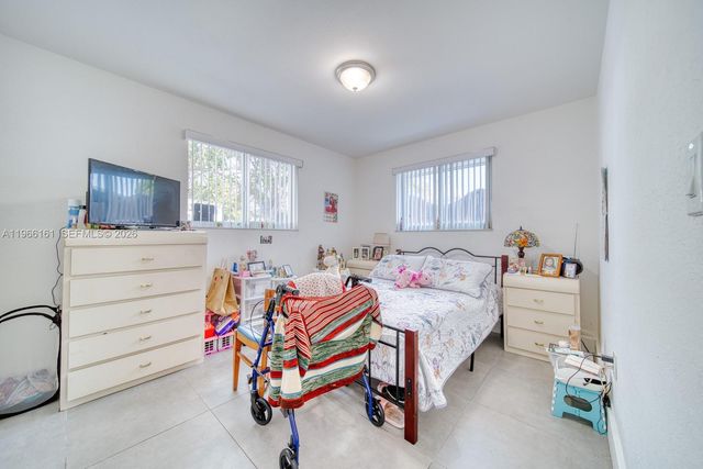 2841 SW 24th Ter, Miami, FL 33145