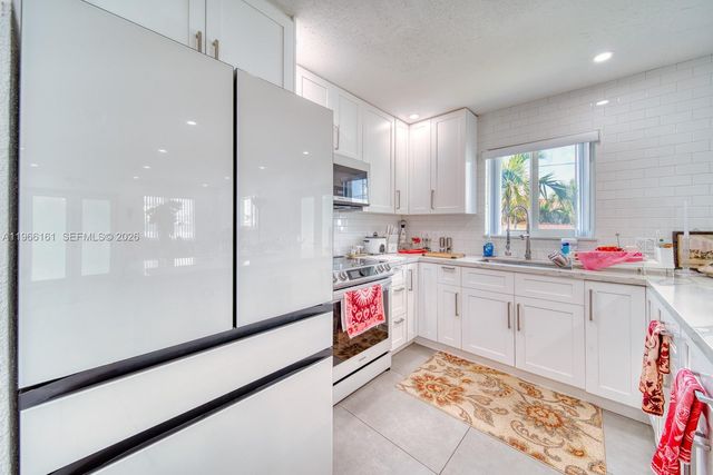 2841 SW 24th Ter, Miami, FL 33145