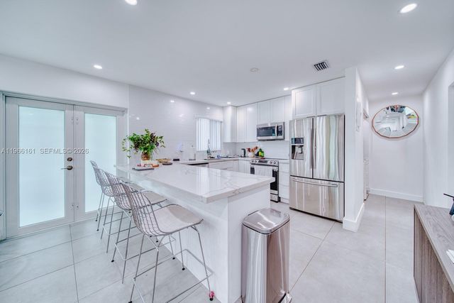 2841 SW 24th Ter, Miami, FL 33145