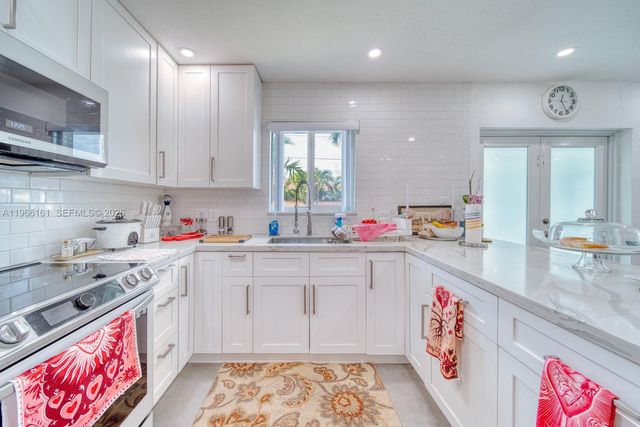 2841 SW 24th Ter, Miami, FL 33145