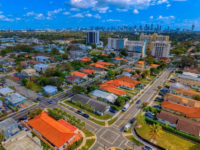 2841 SW 24th Ter, Miami, FL 33145