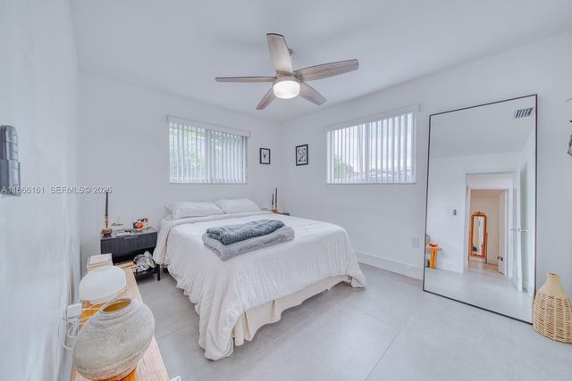 2841 SW 24th Ter, Miami, FL 33145