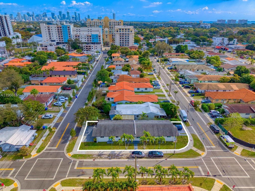 2841 SW 24th Ter, Miami, FL 33145