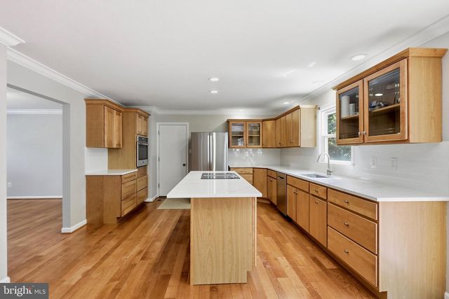 12531 LIEUTENANT NICHOLS RD, Fairfax, VA 22033
