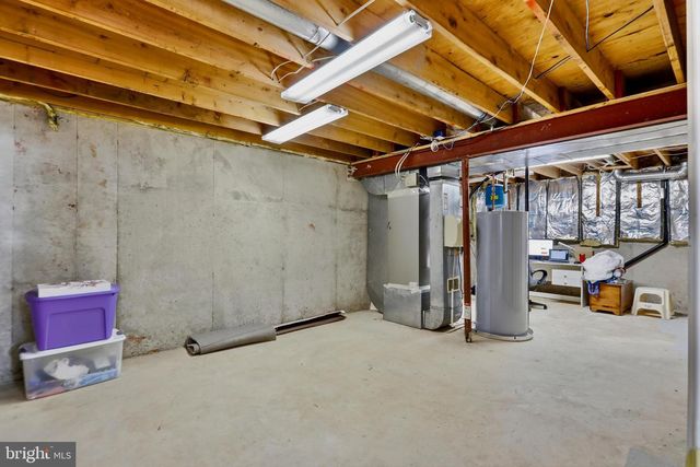12531 LIEUTENANT NICHOLS RD, Fairfax, VA 22033