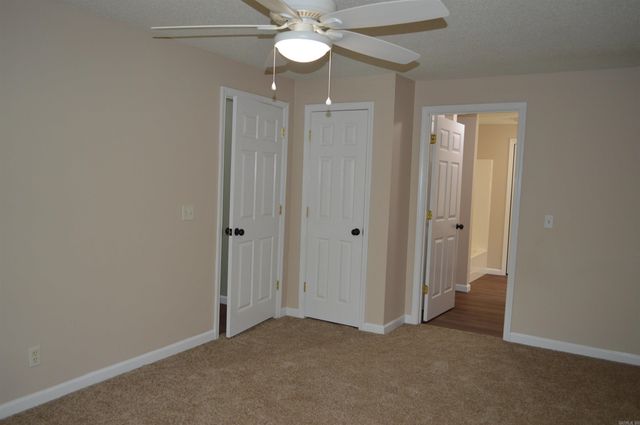 100 W Clinton Street, Heber Springs, AR 72543