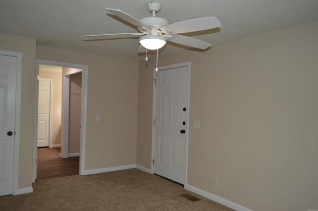 100 W Clinton Street, Heber Springs, AR 72543