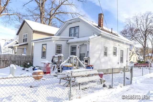 957 Kensington Avenue, Grand Rapids, MI 49503