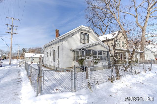 957 Kensington Avenue, Grand Rapids, MI 49503