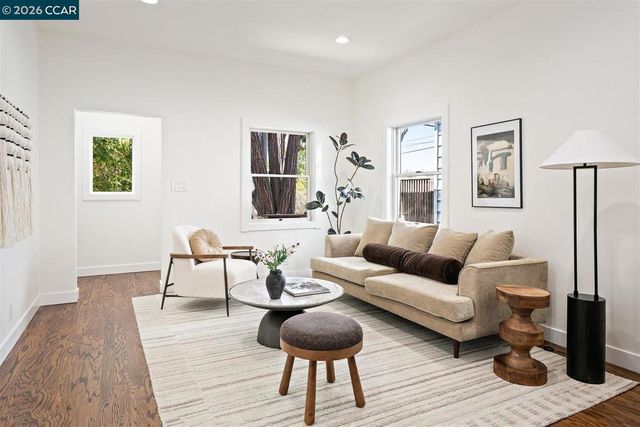 2703 Mathews St, Berkeley, CA 94702