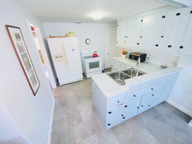 79 Woodland Drive, Framingham, MA 01701