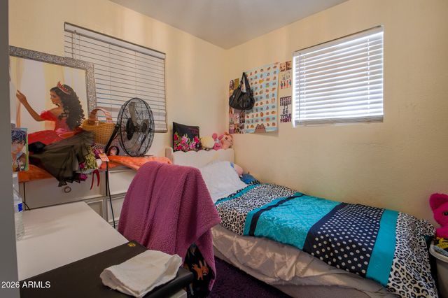 3741 W MORELAND Street, Phoenix, AZ 85009