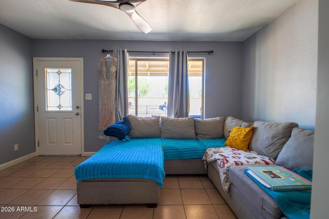3741 W MORELAND Street, Phoenix, AZ 85009