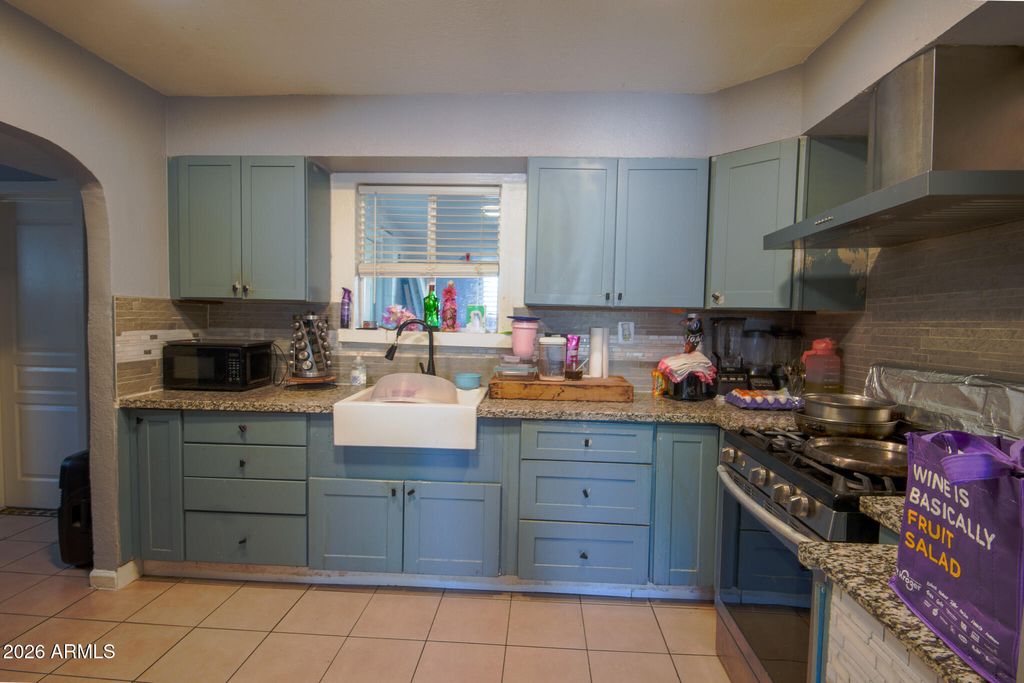 3741 W MORELAND Street, Phoenix, AZ 85009 — photo 3