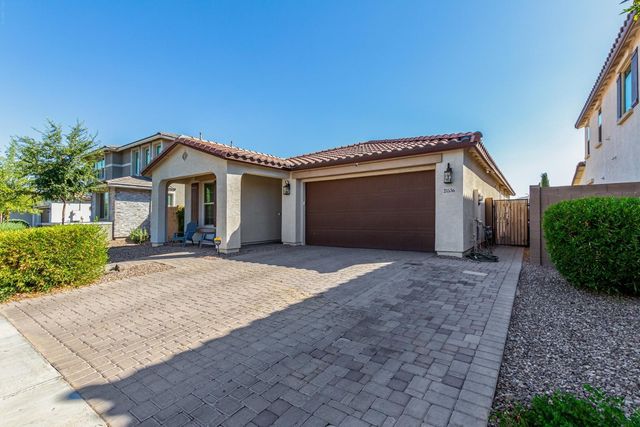 21536 S 225th Way, Queen Creek, AZ 85142