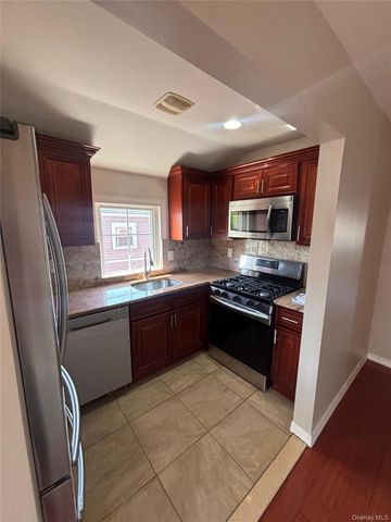 12032 201st Street, Saint Albans, NY 11412