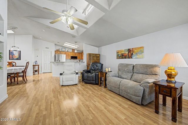 3301 S GOLDFIELD Road 2122, Apache Junction, AZ 85119