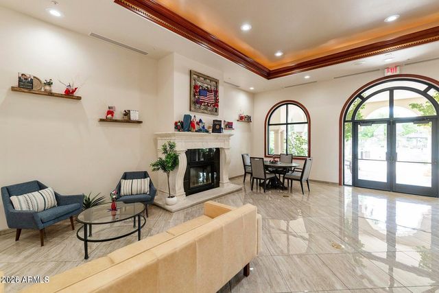 3301 S GOLDFIELD Road 2122, Apache Junction, AZ 85119
