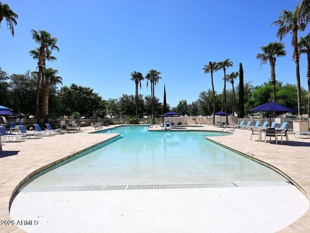 3301 S GOLDFIELD Road 2122, Apache Junction, AZ 85119