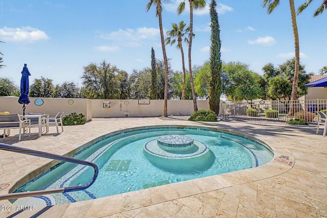 3301 S GOLDFIELD Road 2122, Apache Junction, AZ 85119