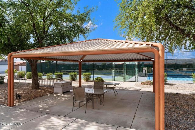 3301 S GOLDFIELD Road 2122, Apache Junction, AZ 85119