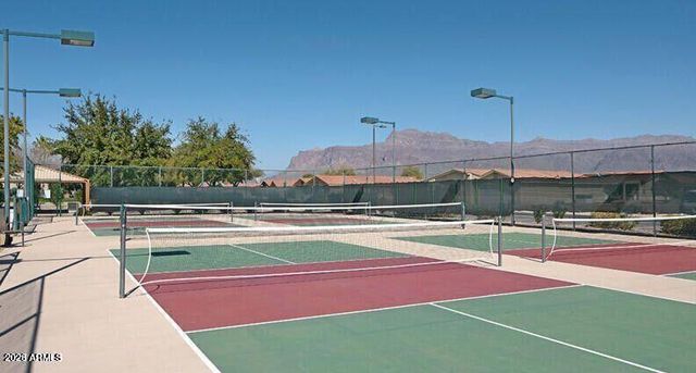 3301 S GOLDFIELD Road 2122, Apache Junction, AZ 85119