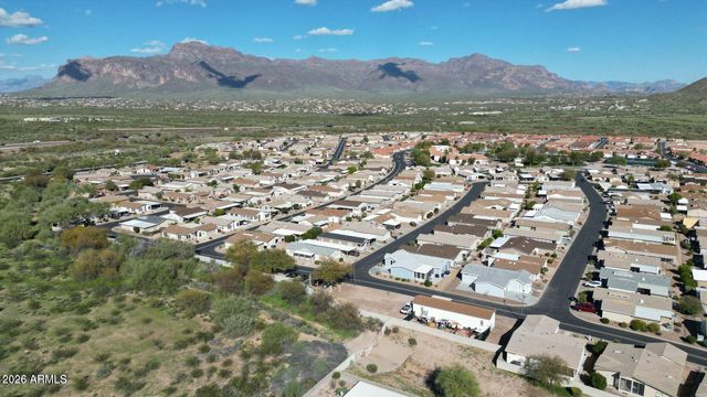 3301 S GOLDFIELD Road 2122, Apache Junction, AZ 85119