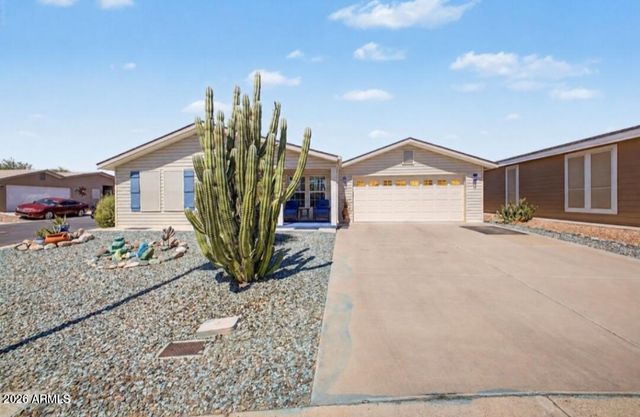 3301 S GOLDFIELD Road 2122, Apache Junction, AZ 85119