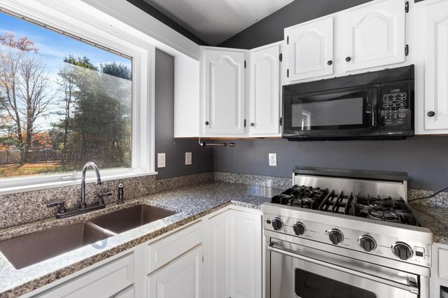 236 Eagles Nest Road, Castleton, VT 05751