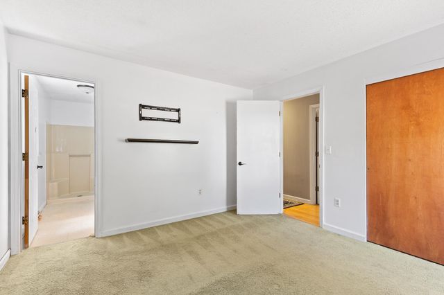 236 Eagles Nest Road, Castleton, VT 05751