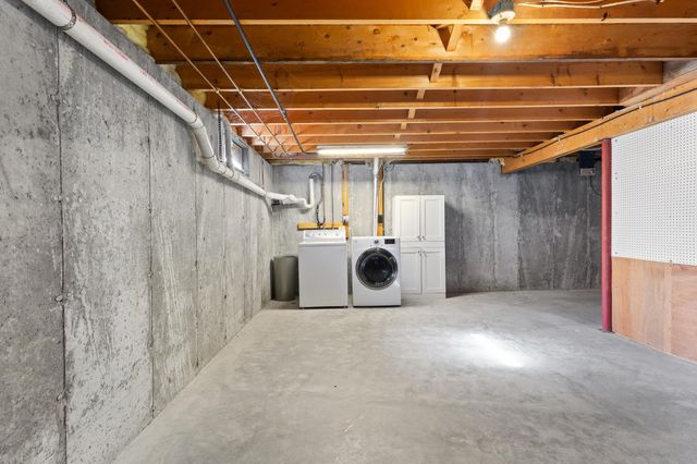 236 Eagles Nest Road, Castleton, VT 05751