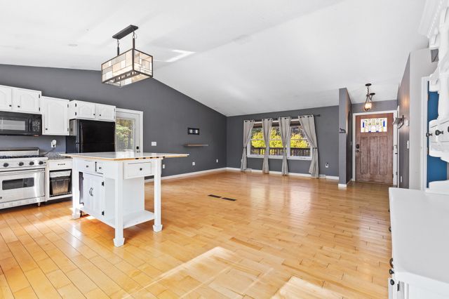 236 Eagles Nest Road, Castleton, VT 05751