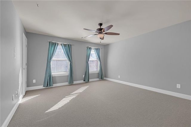 2048 Village Crest NW Drive, Atlanta, GA 30318