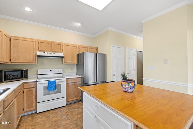 201 Riverwalk Circle, Cary, NC 27511