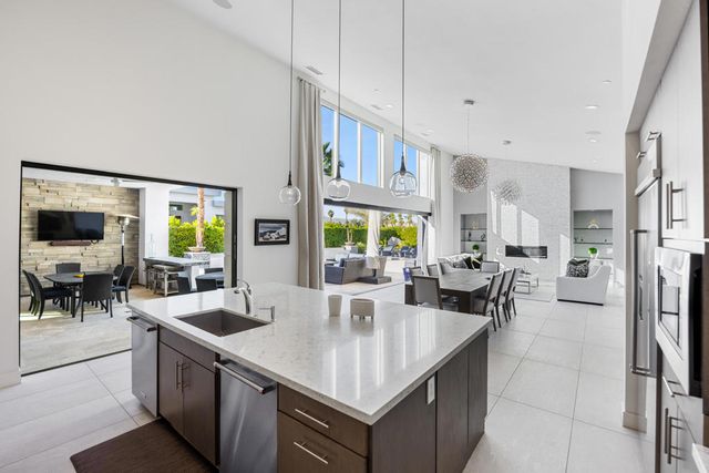 1 Via Merenda, Rancho Mirage, CA 92270