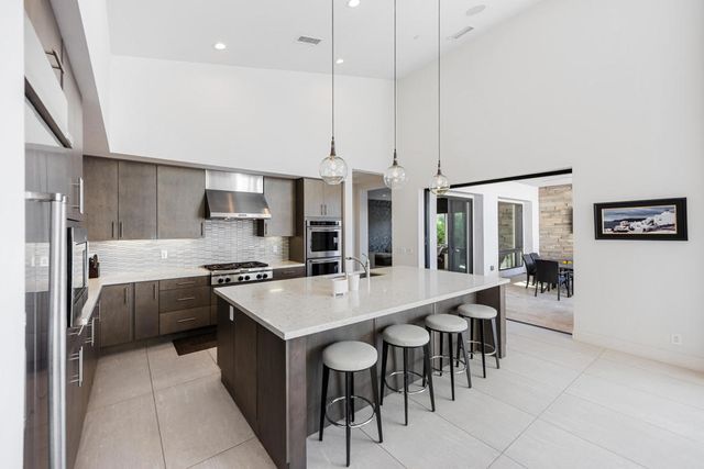 1 Via Merenda, Rancho Mirage, CA 92270