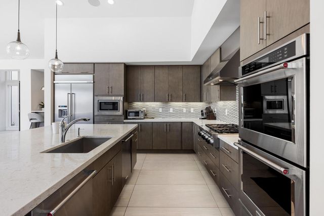 1 Via Merenda, Rancho Mirage, CA 92270