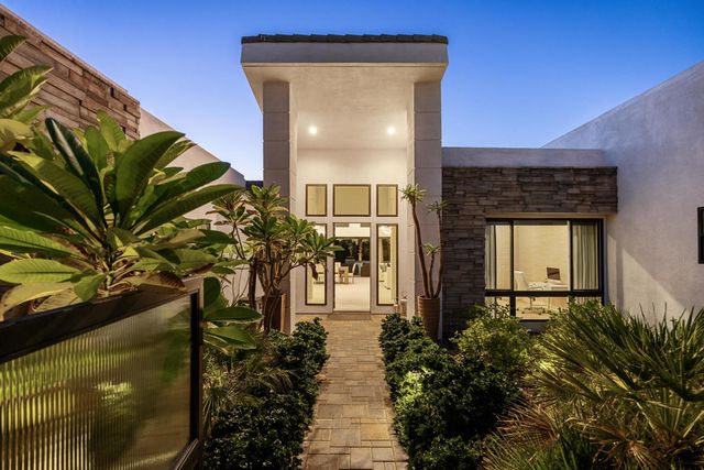 1 Via Merenda, Rancho Mirage, CA 92270