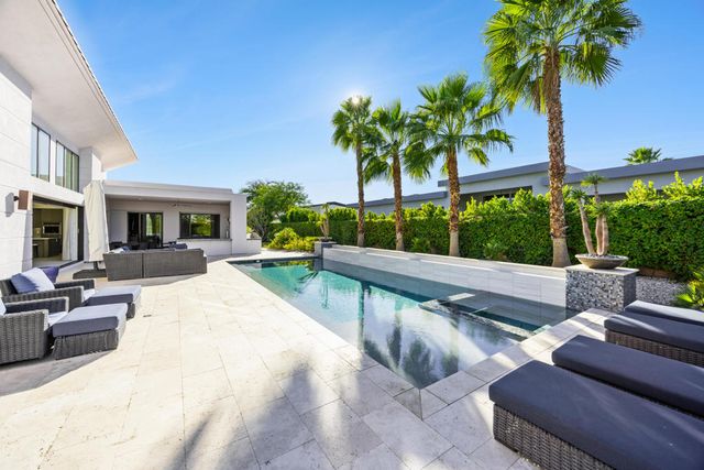 1 Via Merenda, Rancho Mirage, CA 92270