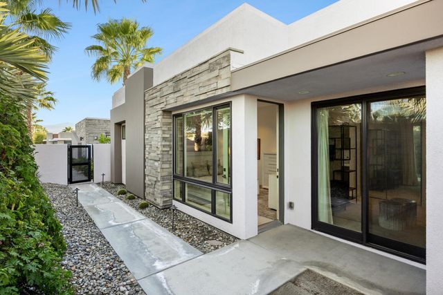 1 Via Merenda, Rancho Mirage, CA 92270