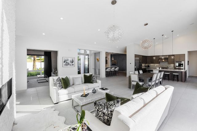 1 Via Merenda, Rancho Mirage, CA 92270