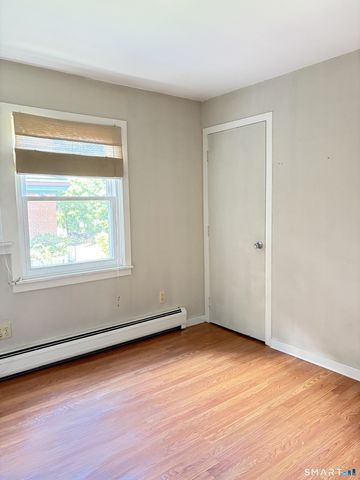 32 Pine Street 21, Norwalk, CT 06854