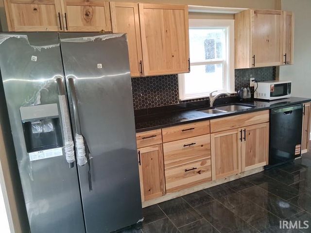 2303 Panama Street, Mishawaka, IN 46544