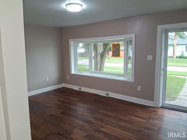 2303 Panama Street, Mishawaka, IN 46544