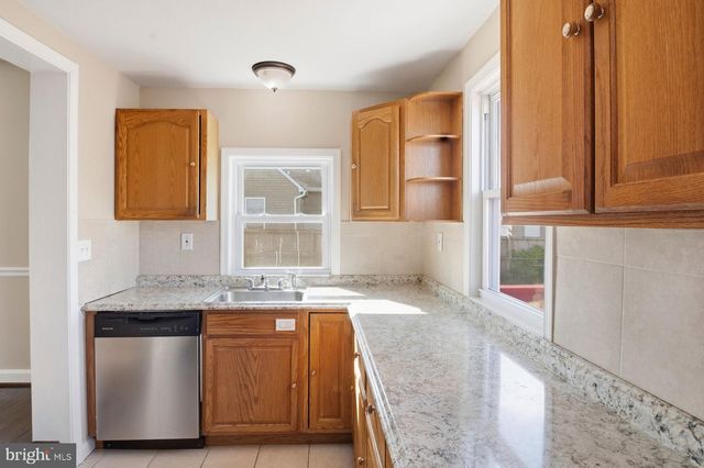 8444 GARDEN RD, Pasadena, MD 21122